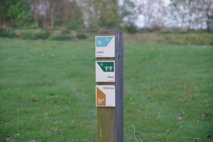 Houten routebord